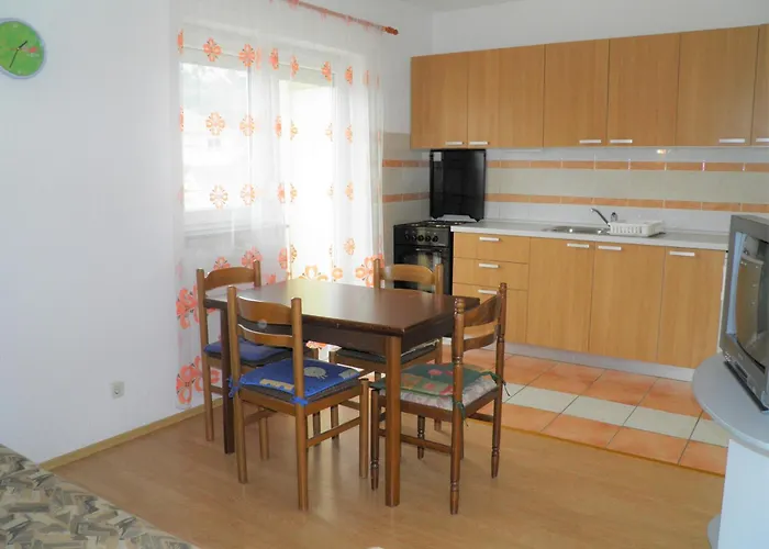 Apartament With Parking Space Baska, Krk - 24181 Baška