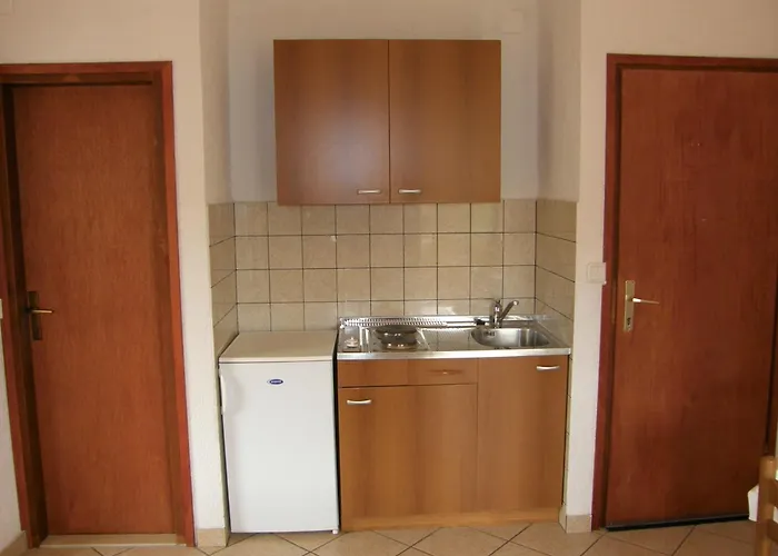 Apartament With Parking Space Baska, Krk - 24181 Baška